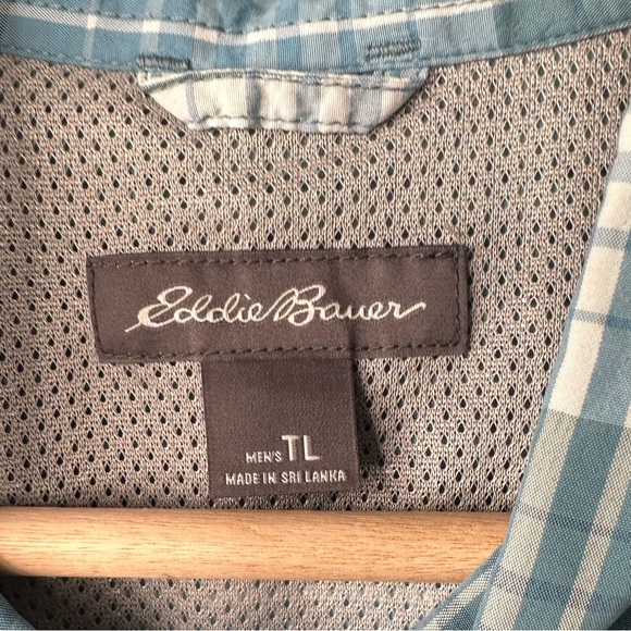 Eddie Bauer Plaid Short Sleeve Nylon Fishing Shirt Size L - Picture 4 of 9